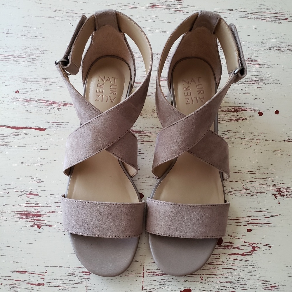 Naturalizer Adele Sandal